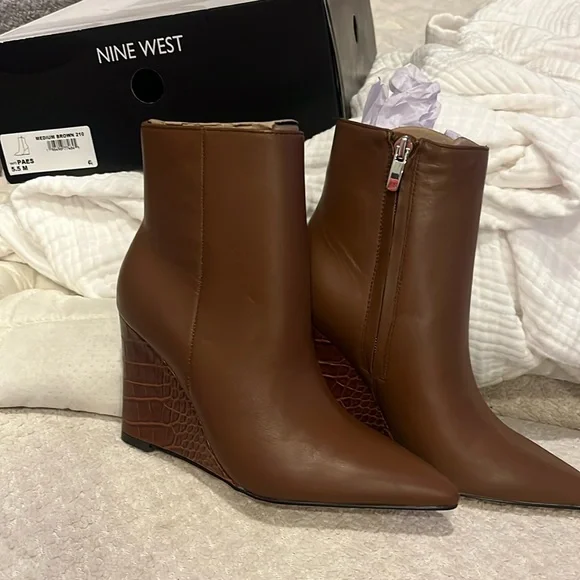 Nine West Pars medium brown ankle boots - Picture 1 of 4